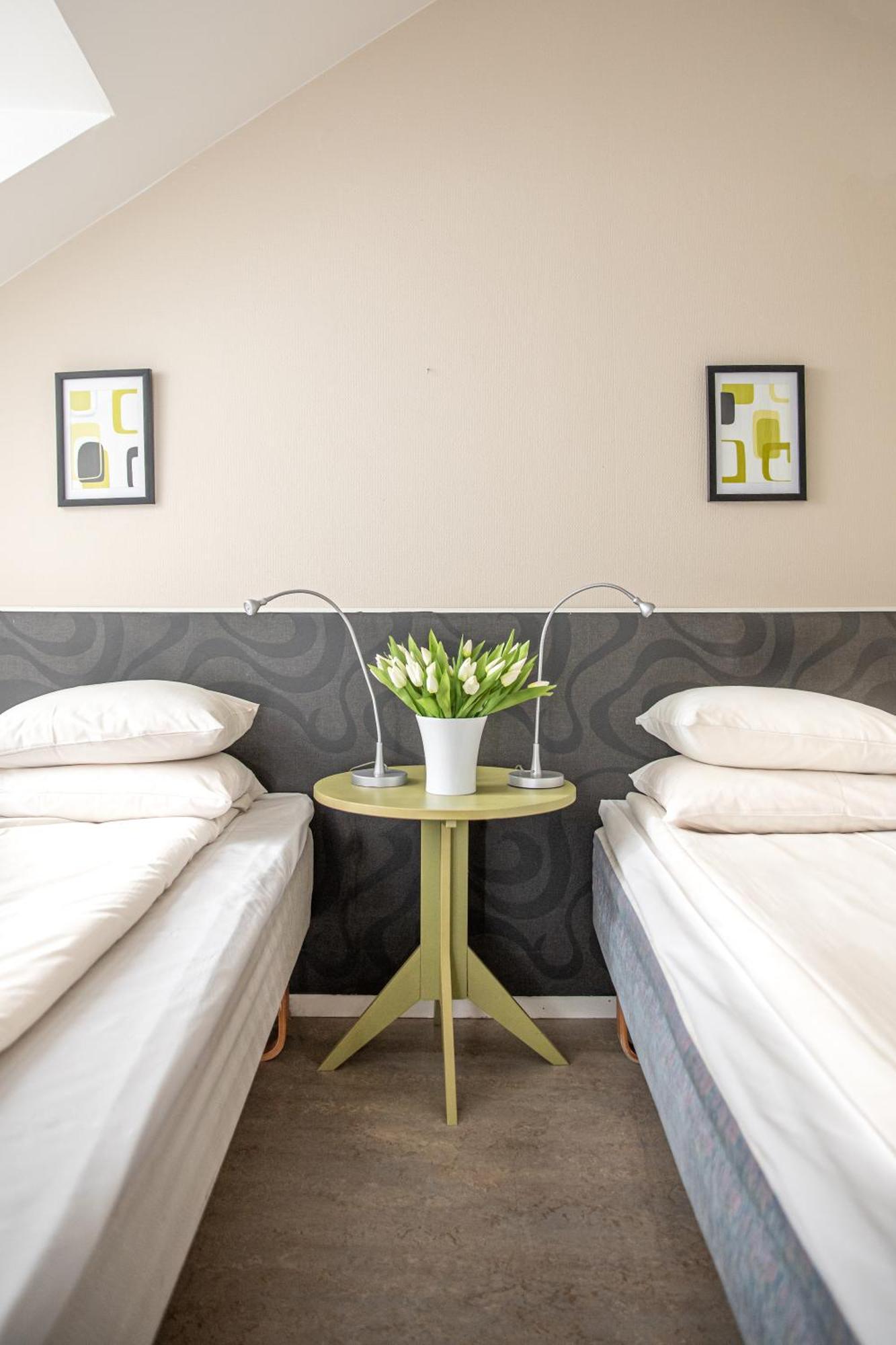 Hotel Kupolen Borlänge Buitenkant foto